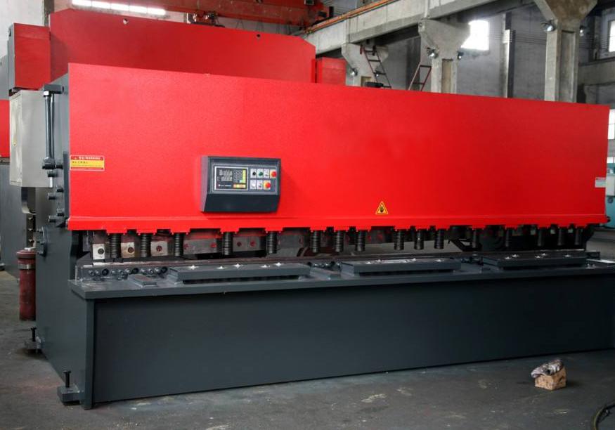 CNC Shearing Machine